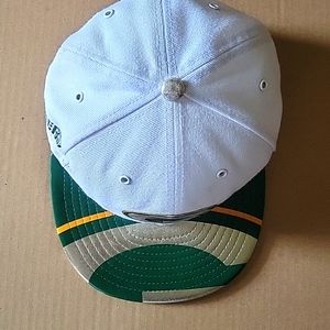 NFL baseball cap by New Era